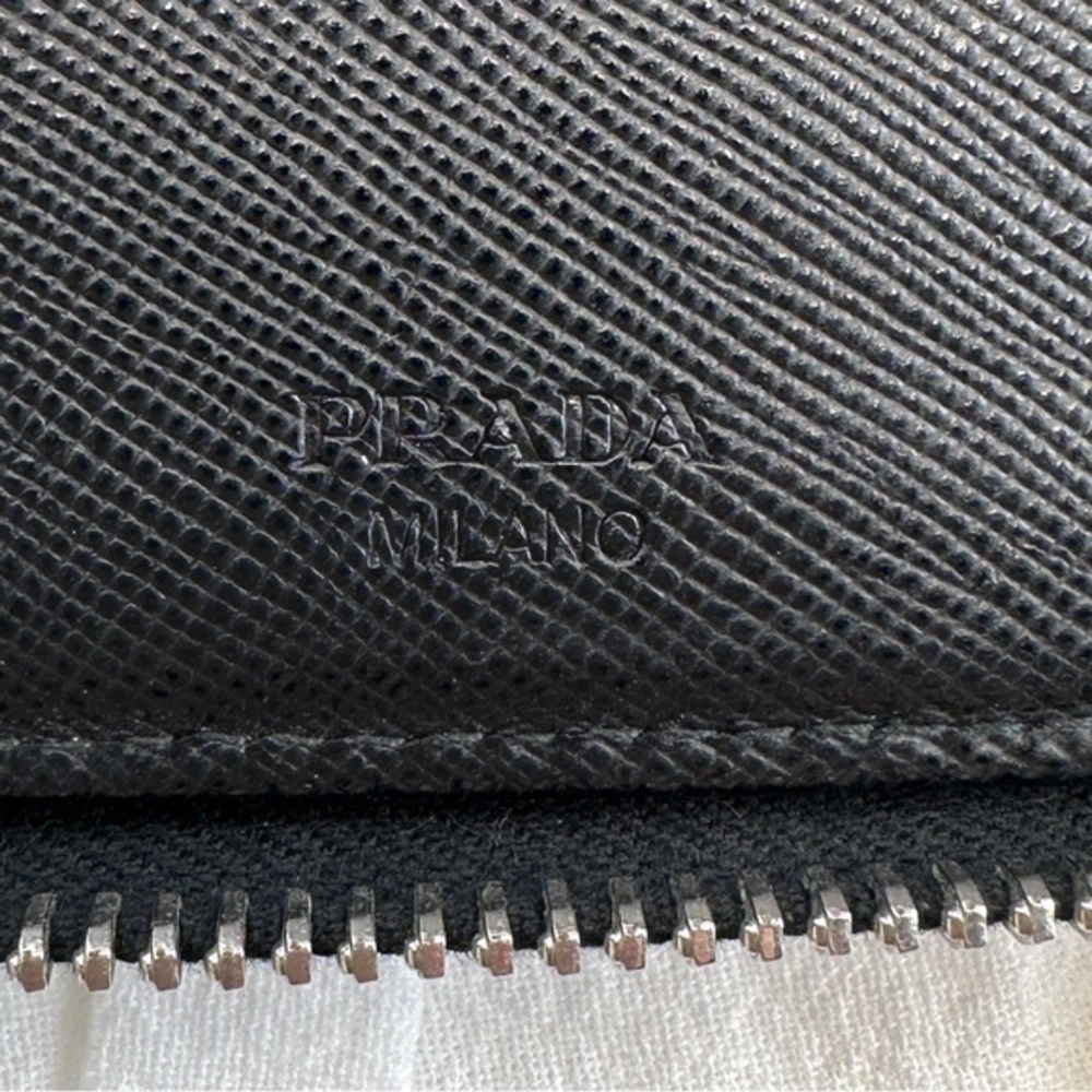 AUTHENTIC Prada wallet. Black. - Picture 10 of 13